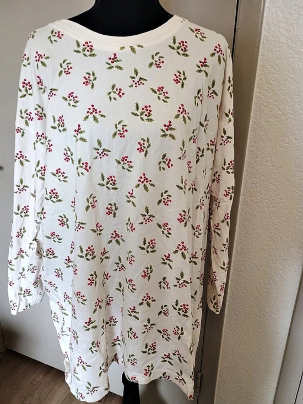 Victoria's Secret Country Quality Cottons Floral Long Sleeve Tunic in White Size